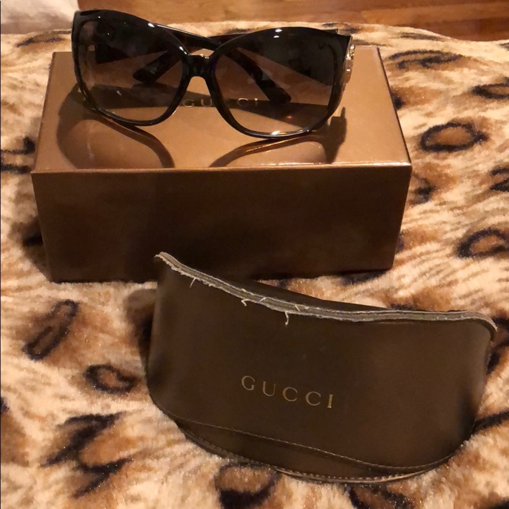 Gucci sunglasses.  GG 3027/s.  Great condition.